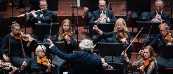 Symphony CLOSER - Joseph Haydn and maestro Andris Veismanis,foto: Valters Pelns