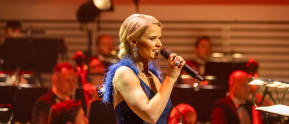 Liepājas Simfoniskais Vecgada koncerts un Beāte Zviedre,foto: Jānis Vecbrālis