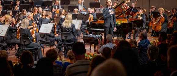 Liepājas Simfoniskā orķestra 143. koncertsezonas atklāšana kopā ar Gunti Kuzmu un Joavu Levanonu,foto: Jānis Vecbrālis