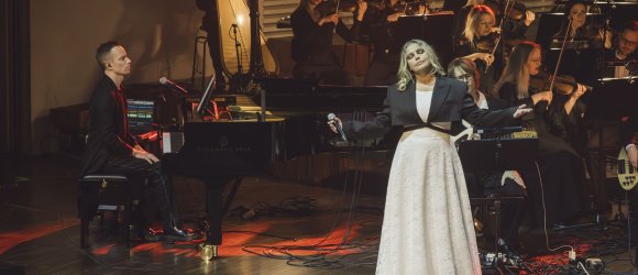 Nepriklausomybės dienos koncertas – KLAUSYKITĖS SIELO PŪGOS,foto: OHM.lv