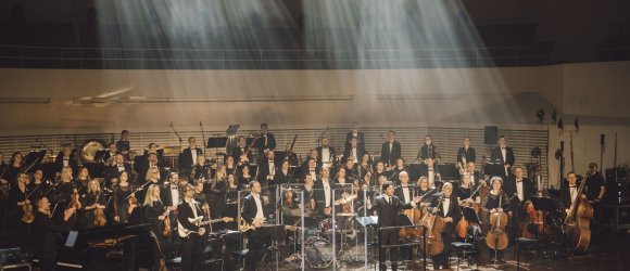 Nepriklausomybės dienos koncertas – KLAUSYKITĖS SIELO PŪGOS