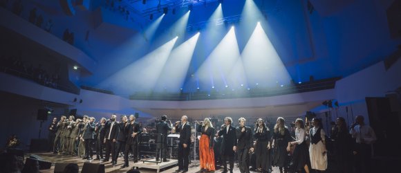 Nepriklausomybės dienos koncertas – KLAUSYKITĖS SIELO PŪGOS,foto: OHM.lv