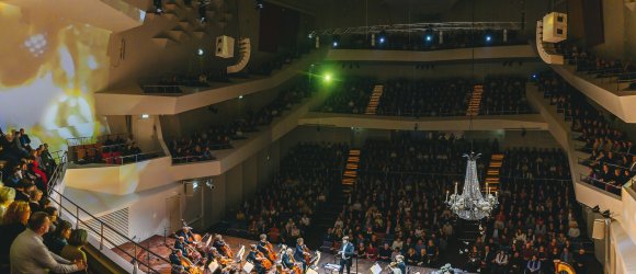 LIEPOJOS SIMFONINIS NAUJAMETINIS KONCERTAS su Lina Dambrauskaite,foto: Edgars Pohevičs