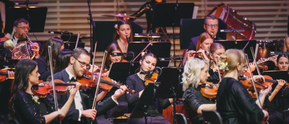 LIEPOJOS SIMFONINIS NAUJAMETINIS KONCERTAS su Lina Dambrauskaite,foto: Edgars Pohevičs