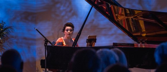 Liepojos vasara - Elīna Bukša, Agnese Egliņa un Guntis Kuzma,foto: Kārlis Volkovskis
