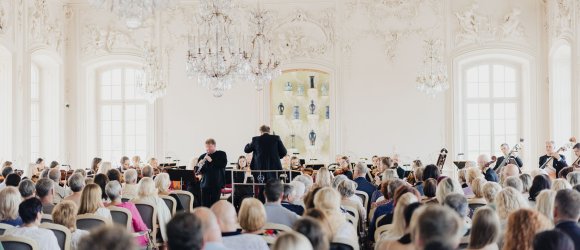 Liepojos garsai Rundalės rūmuose su Guntis Kuzma ir Robertu Beinariu