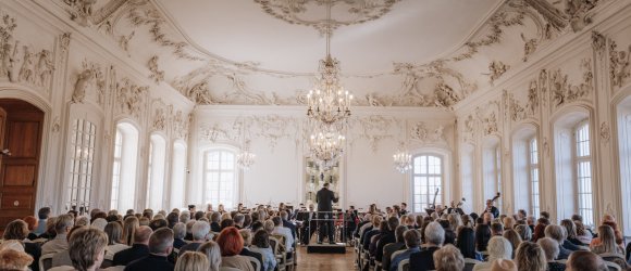 MOCARTAS, VASKS IR MARTINUS Rundalės rūmuose - Jānis Stafeckis ir Renāte Trapāne,foto: Ieva Romaško