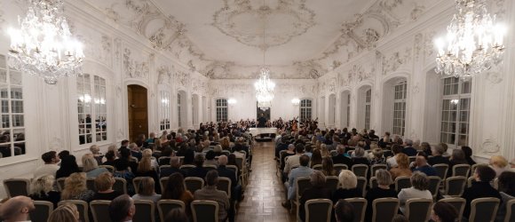 Liepojos garsai Rundalės rūmuose - Kasparas Uinskas ir Atvars Lakstīgala