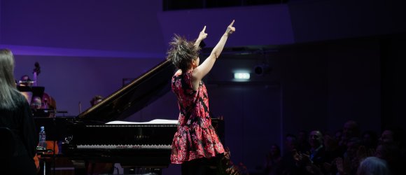 ŽVAIGŽDŽIŲ FESTIVALIS - Hiromi ir Liepojos simfoninis orkestras,foto: Valters Pelns