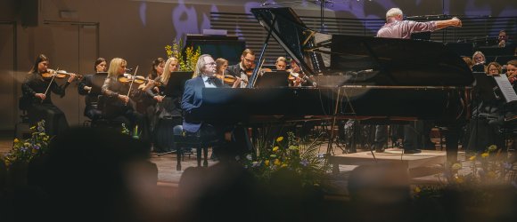ŽVAIGŽDŽIŲ FESTIVALIS - Christianas Lindbergas ir Rolandas Pöntinenas,foto: Edgars Pohevičs